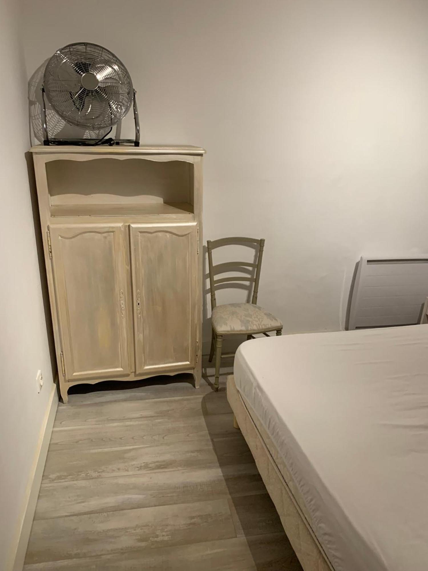 Apartamento La fontaine Aups Exterior foto